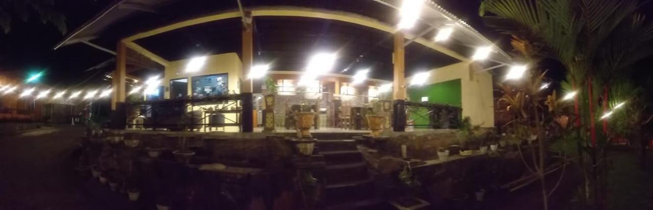 Mountain View Resort & Spa Tomohon Ngoại thất bức ảnh
